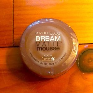 NWT Maybelline Dream Matte Mousse